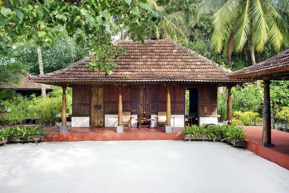 Gangehi Island Resort & Spa Exterior photo